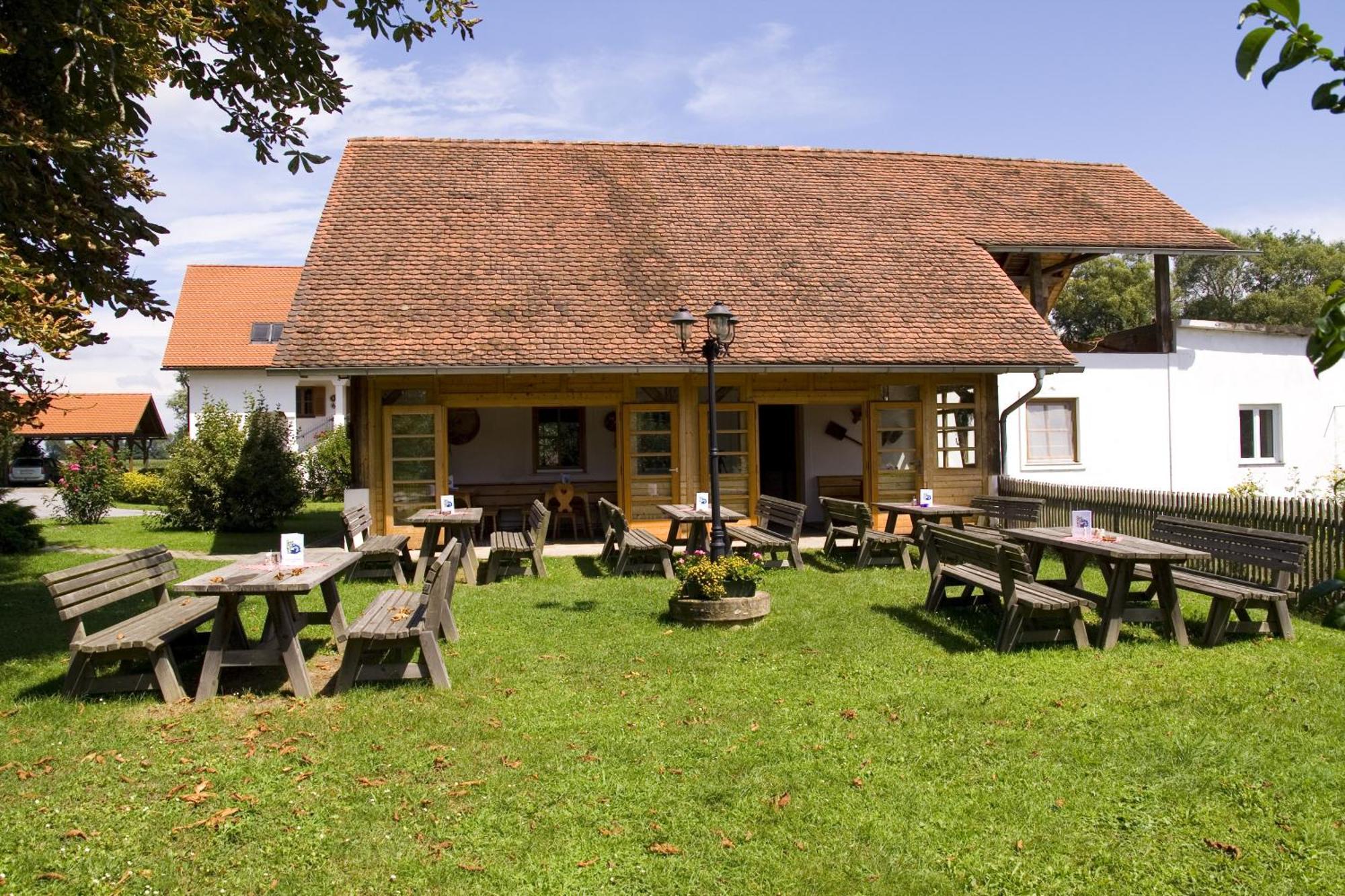 Fruehstueckspension Kleinschuster Burgau Extérieur photo